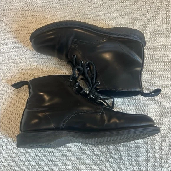 Dr. Martens Emmeline Boots - Picture 4 of 9